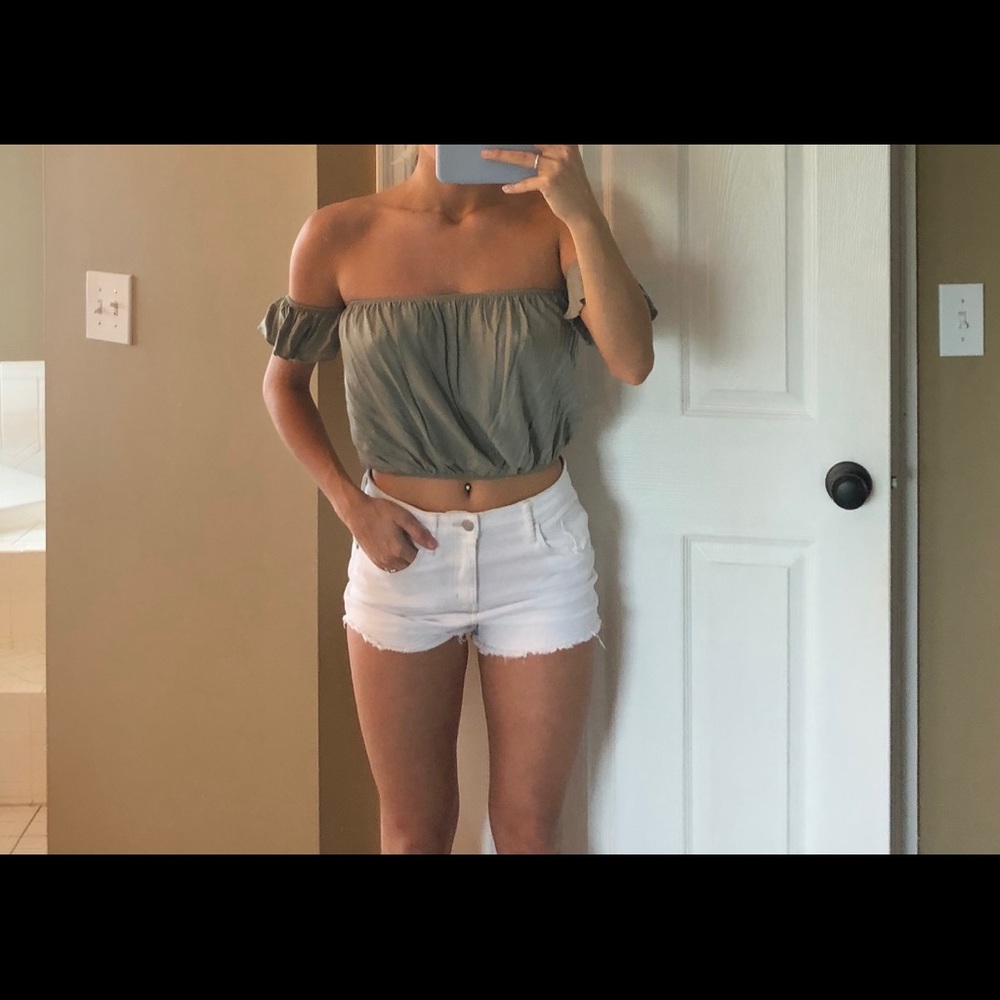 Green crop top